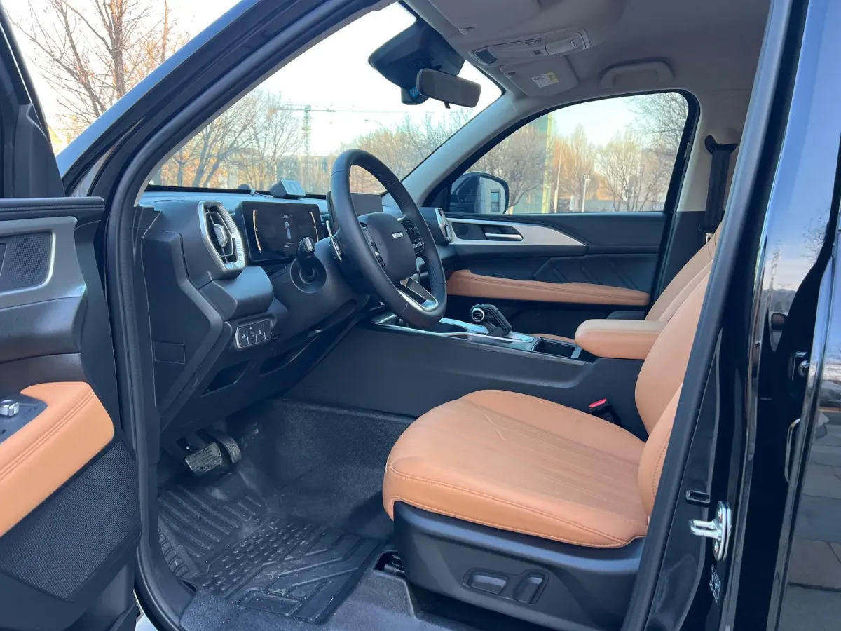 2025 Haval H5 2.0T 224HP L4 8AT,autocango,china used car exporter,china ev exporter,chinese used car exporter,chinese used ev exporter