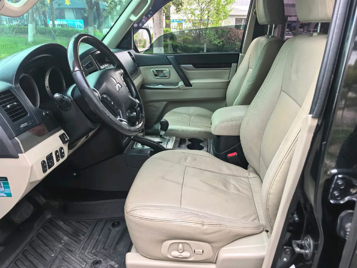 2017 Honda Jade 1.8L 141HP L4 5AT,autocango,china used car exporter,china ev exporter,chinese used car exporter,chinese used ev exporter