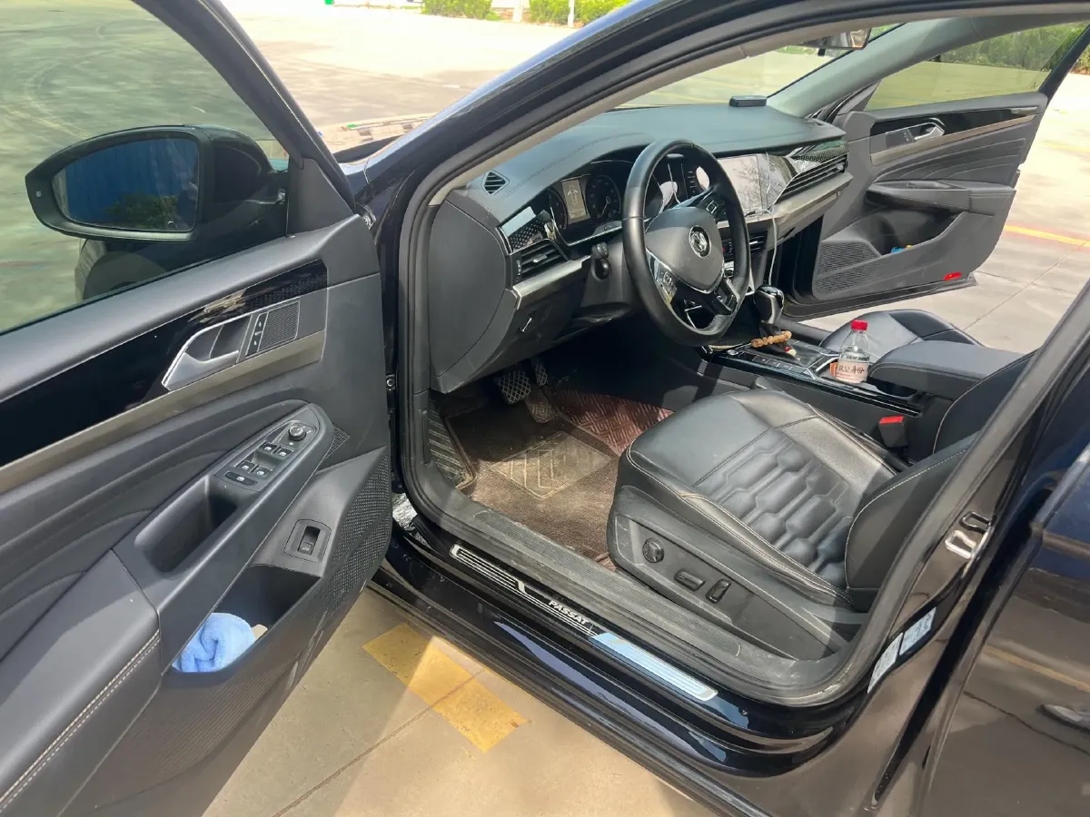 2020 Volkswagen Passat 2.0T 186HP L4 7DCT,autocango,china used car exporter,china ev exporter,chinese used car exporter,chinese used ev exporter