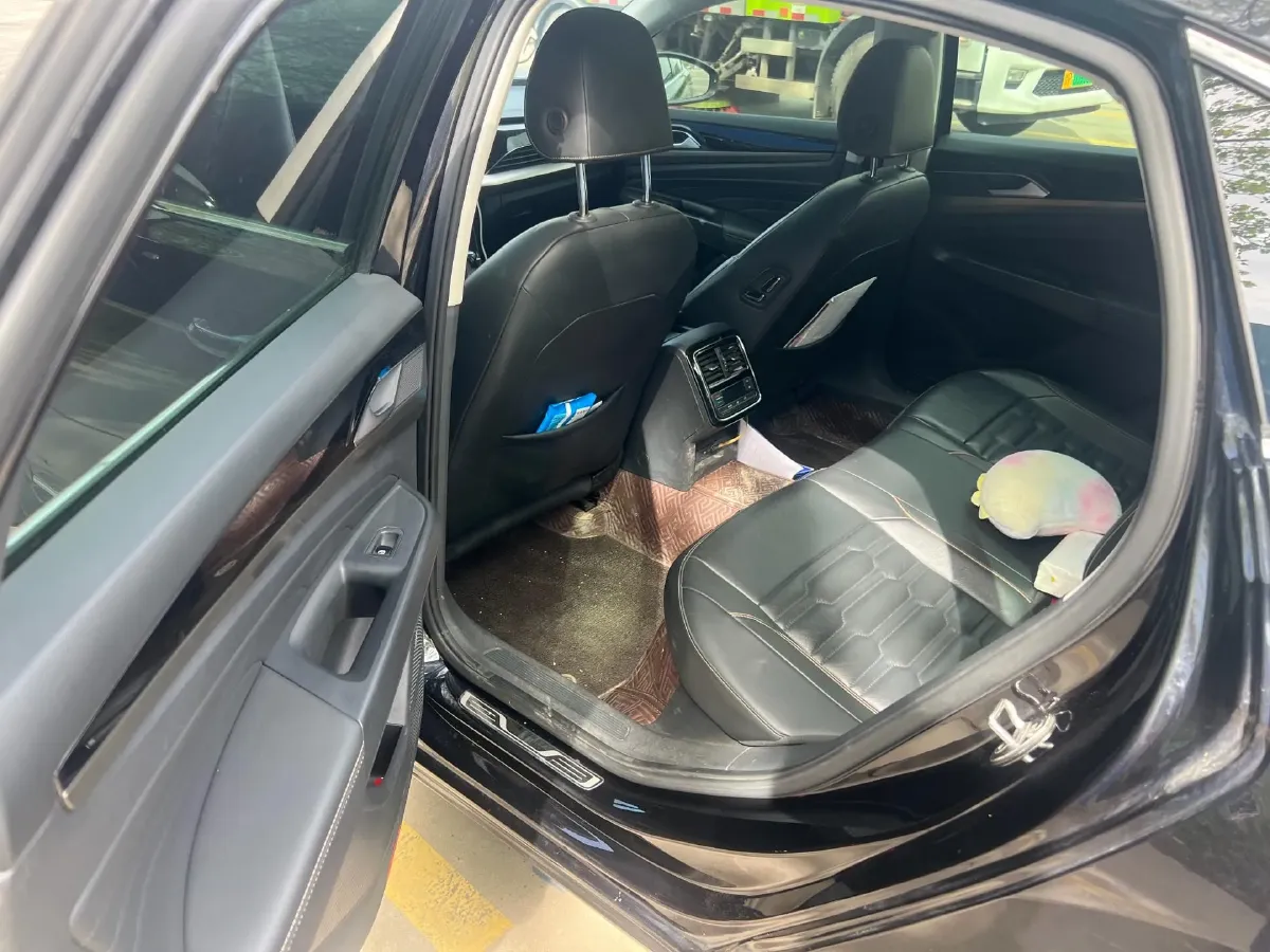 2020 Volkswagen Passat 2.0T 186HP L4 7DCT,autocango,china used car exporter,china ev exporter,chinese used car exporter,chinese used ev exporter