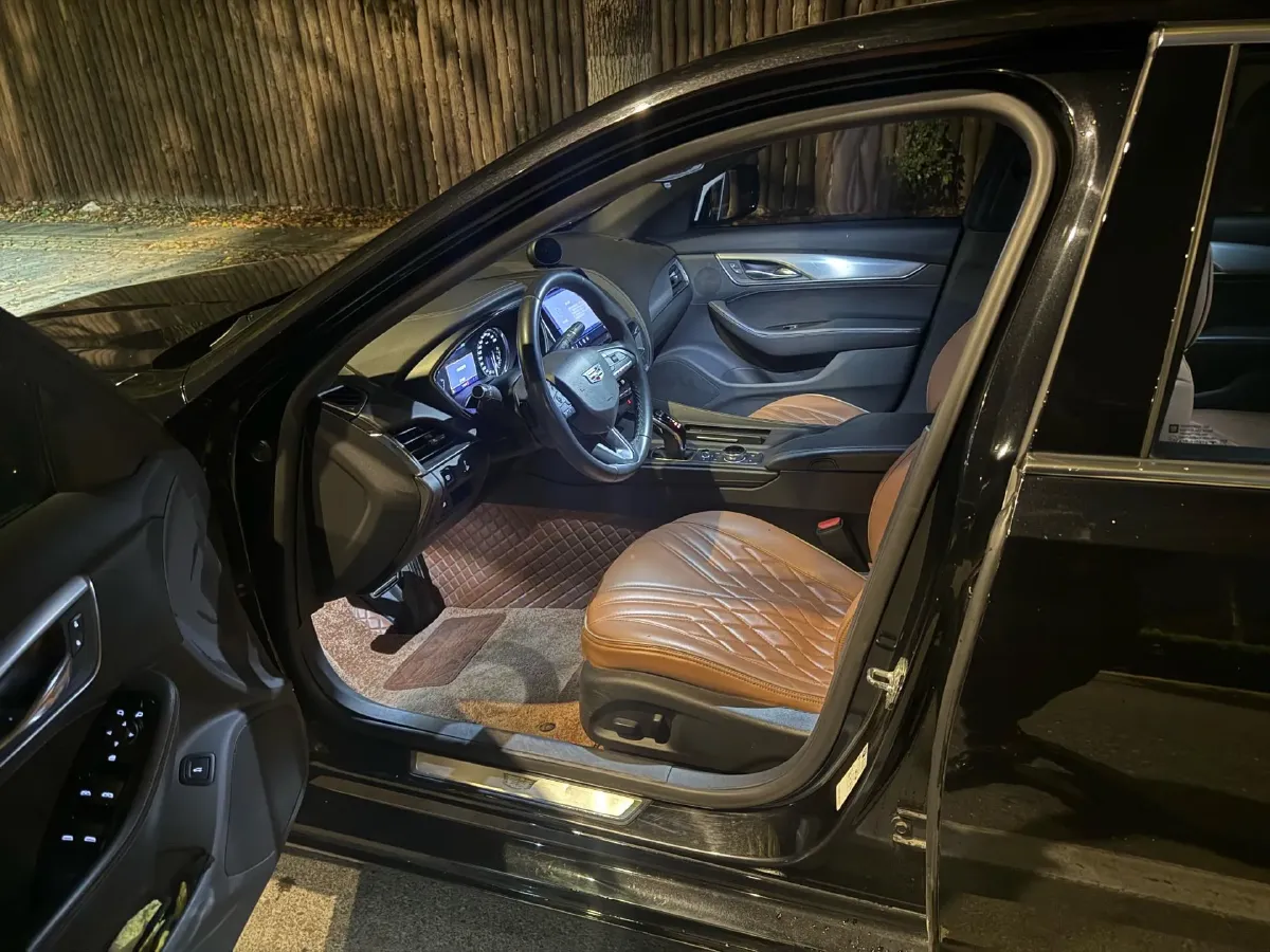 2021 Cadillac CT5 2.0T 237HP L4 10AT,autocango,china used car exporter,china ev exporter,chinese used car exporter,chinese used ev exporter