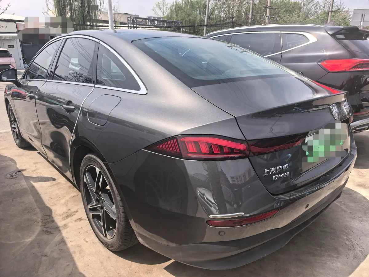 2023 Roewe D7 1.5L 112HP L4 1DHT PHEV 21.4KWH,autocango,china used car exporter,china ev exporter,chinese used car exporter,chinese used ev exporter