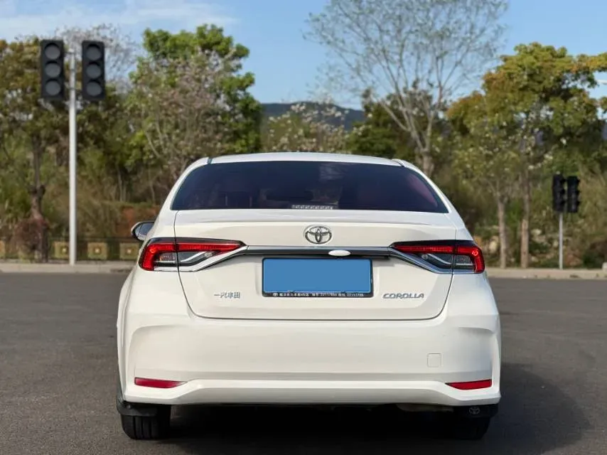 2021 Toyota Corolla 1.2T 116HP L4 CVT,autocango,china used car exporter,china ev exporter,chinese used car exporter,chinese used ev exporter