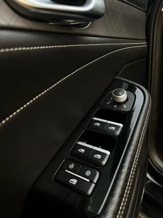 2021 Geely Preface 2.0T 190HP L4 7DCT,autocango,china used car exporter,china ev exporter,chinese used car exporter,chinese used ev exporter