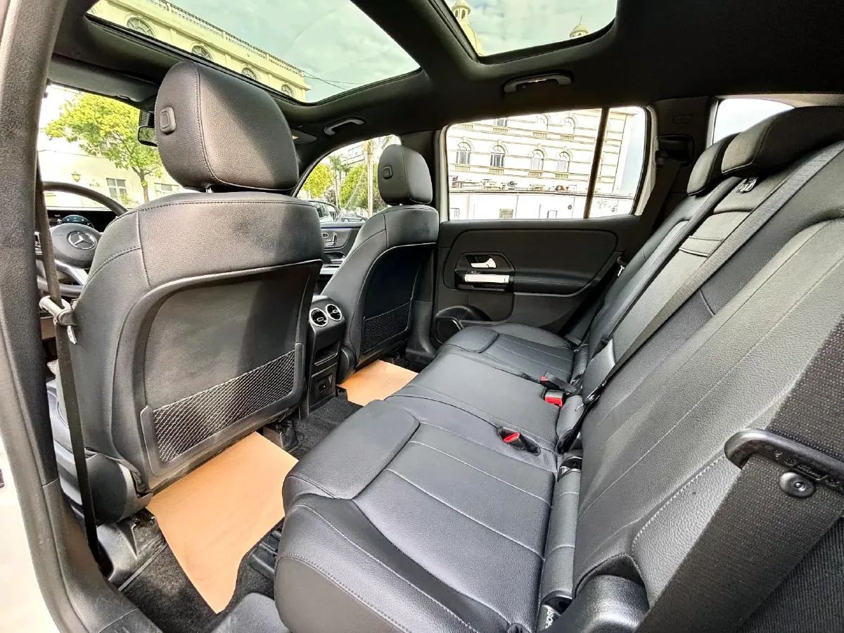 2023 Mercedes-Benz GLB Class 2.0T 190HP L4 8DCT,autocango,china used car exporter,china ev exporter,chinese used car exporter,chinese used ev exporter