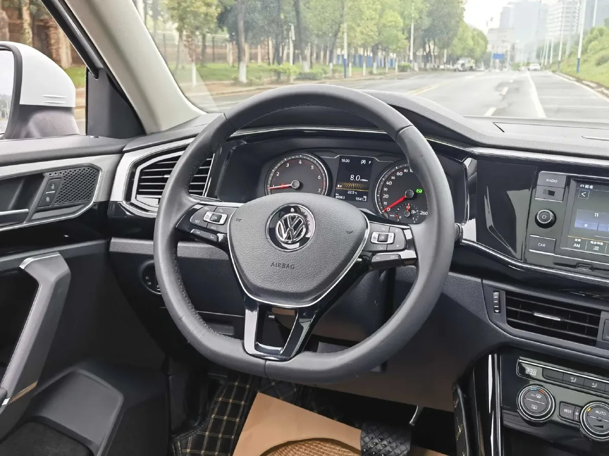 2019 MINI CLUBMAN 1.5T 102HP L3 6AT,autocango,china used car exporter,china ev exporter,chinese used car exporter,chinese used ev exporter