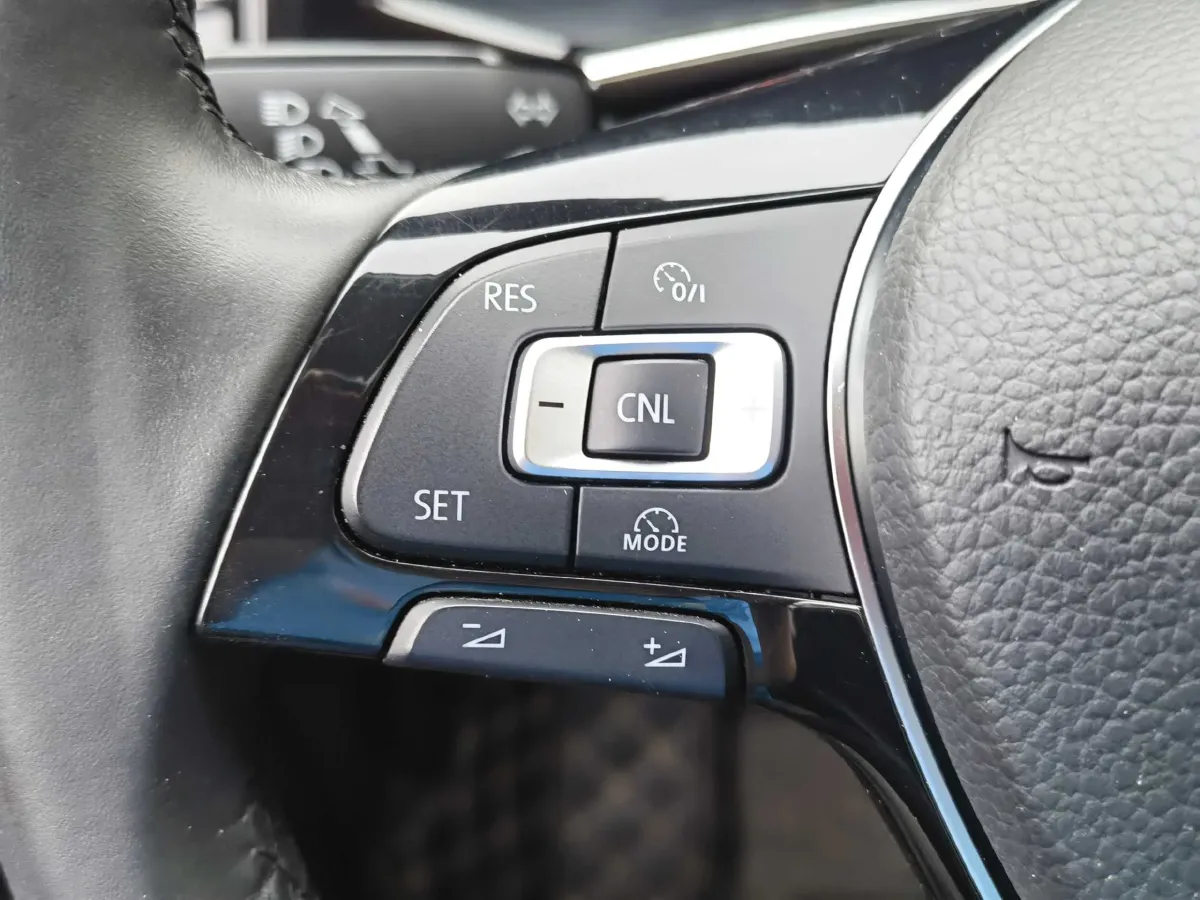 2019 MINI CLUBMAN 1.5T 102HP L3 6AT,autocango,china used car exporter,china ev exporter,chinese used car exporter,chinese used ev exporter