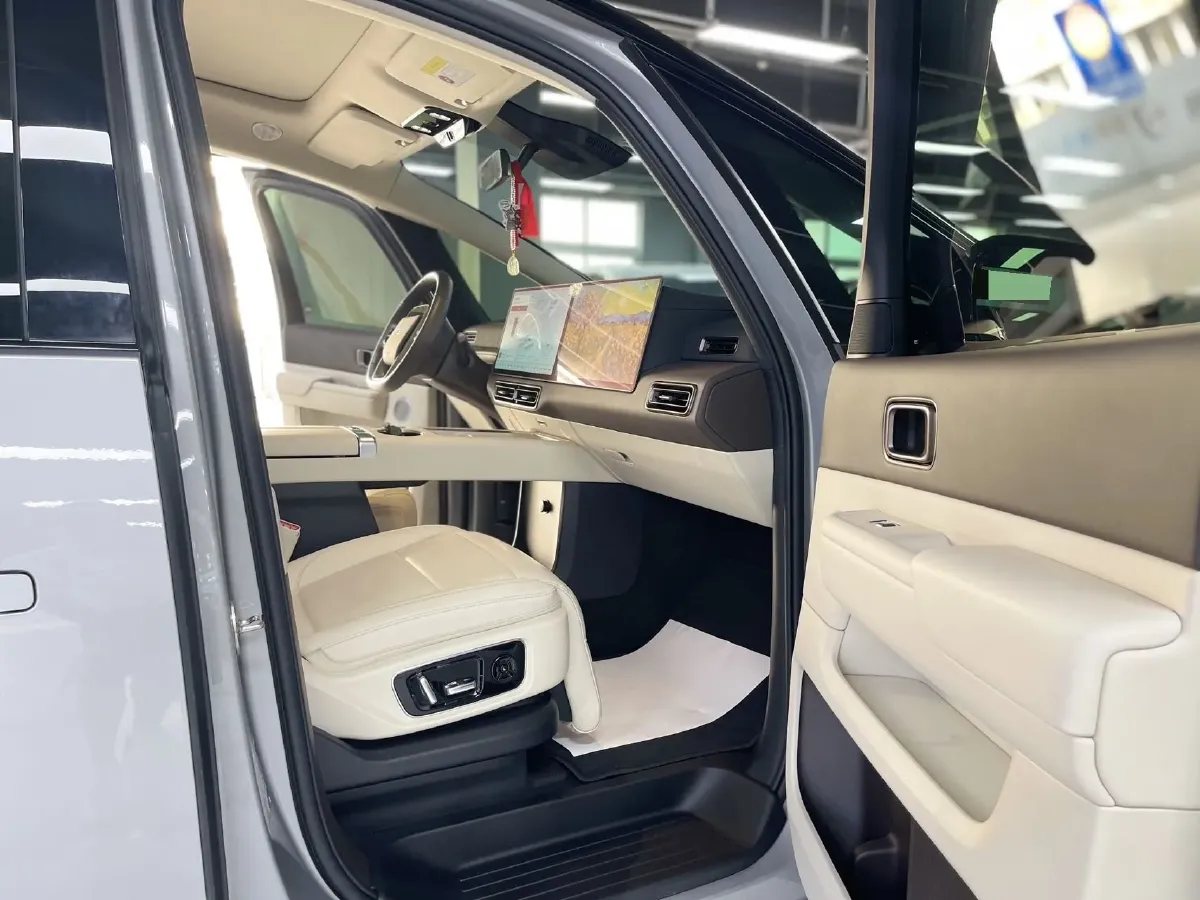 2024 Li MEGA BEV 102.7KWH,autocango,china used car exporter,china ev exporter,chinese used car exporter,chinese used ev exporter