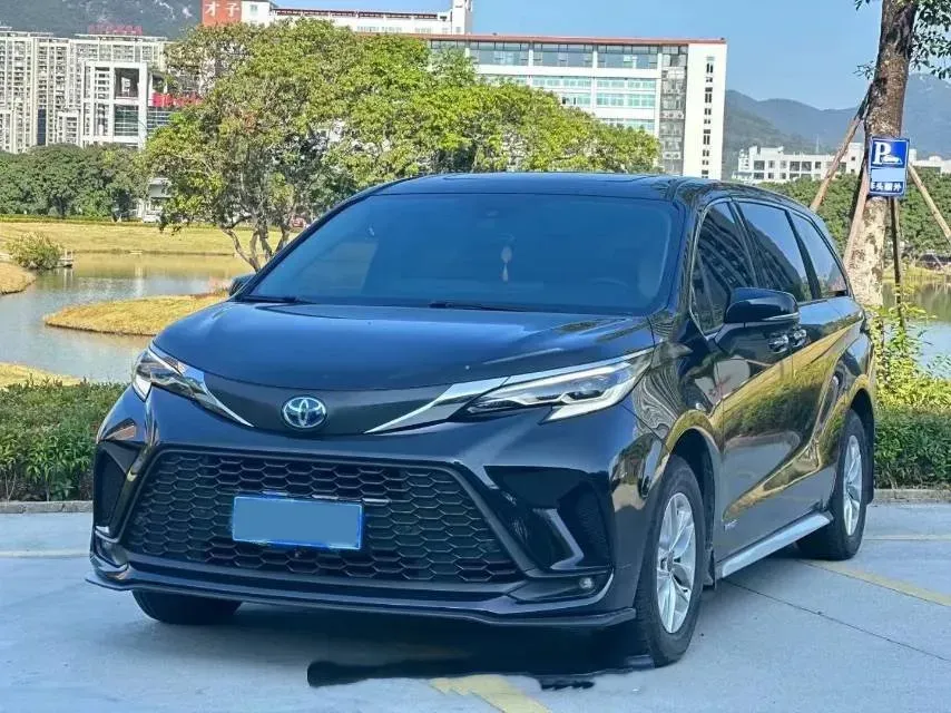 2024 Toyota Granvia 2.5L 189HP L4 E-CVT Hybrid,autocango,china used car exporter,china ev exporter,chinese used car exporter,chinese used ev exporter