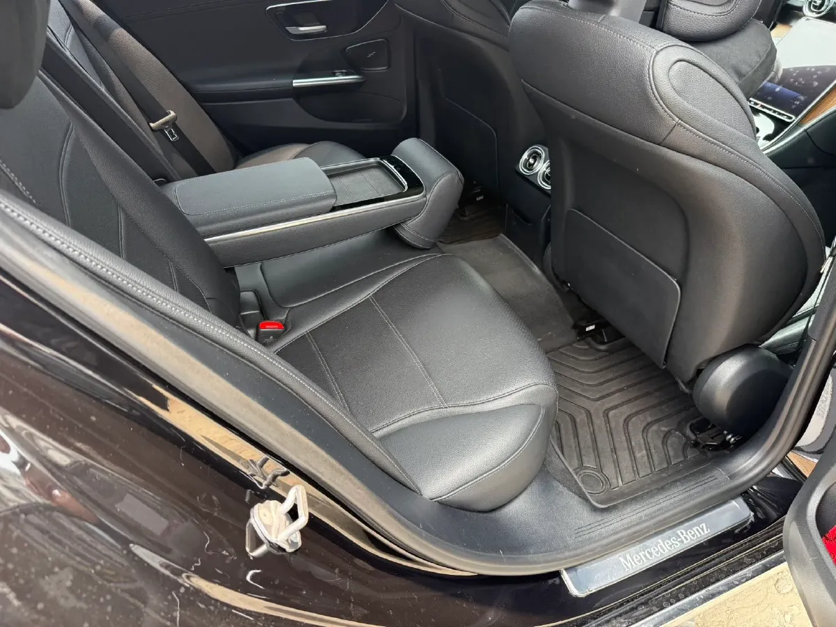 2023 Mercedes-Benz C Class 1.5T 204HP L4 9AT,autocango,china used car exporter,china ev exporter,chinese used car exporter,chinese used ev exporter