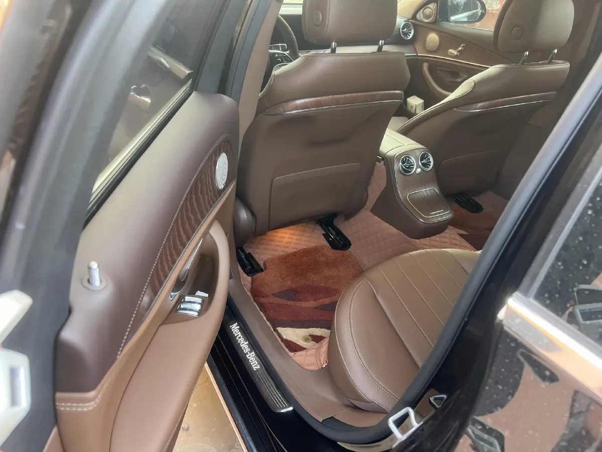 2022 Mercedes-Benz E Class 2.0T 197HP L4 9AT,autocango,china used car exporter,china ev exporter,chinese used car exporter,chinese used ev exporter