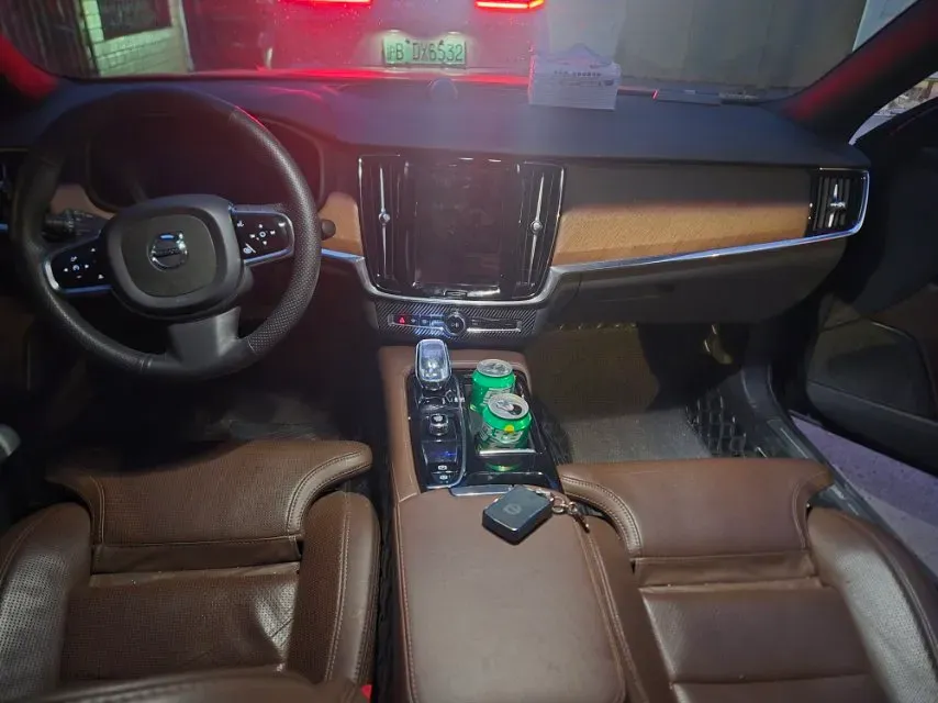 2023 Volvo S90 PHEV 2.0T 310HP L4 8AT PHEV 18.831KWH,autocango,china used car exporter,china ev exporter,chinese used car exporter,chinese used ev exporter