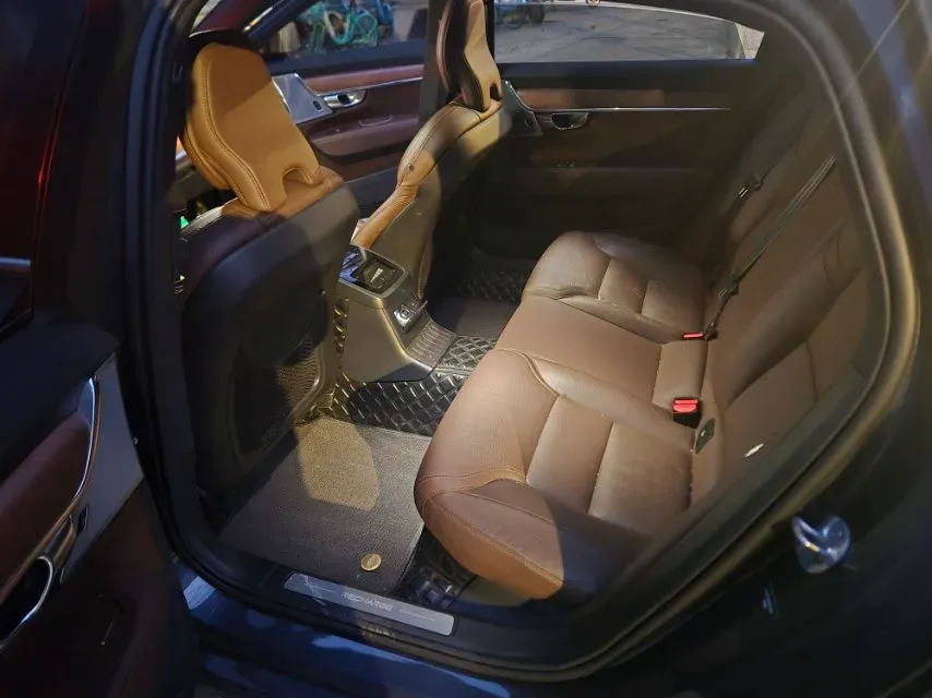 2023 Volvo S90 PHEV 2.0T 310HP L4 8AT PHEV 18.831KWH,autocango,china used car exporter,china ev exporter,chinese used car exporter,chinese used ev exporter