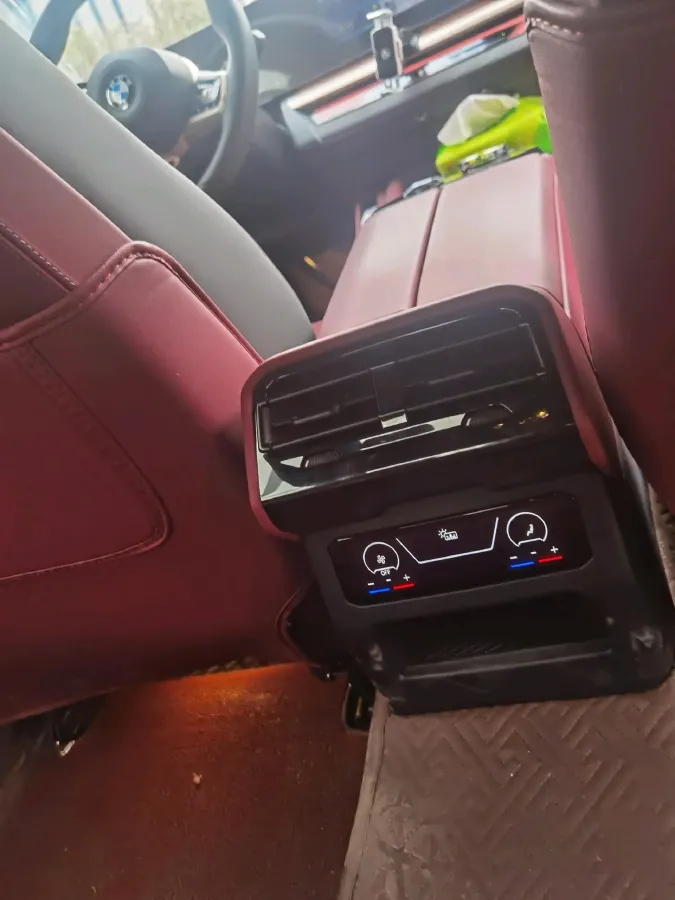 2024 BMW 5 Series 2.0T 258HP L4 8AT,autocango,china used car exporter,china ev exporter,chinese used car exporter,chinese used ev exporter