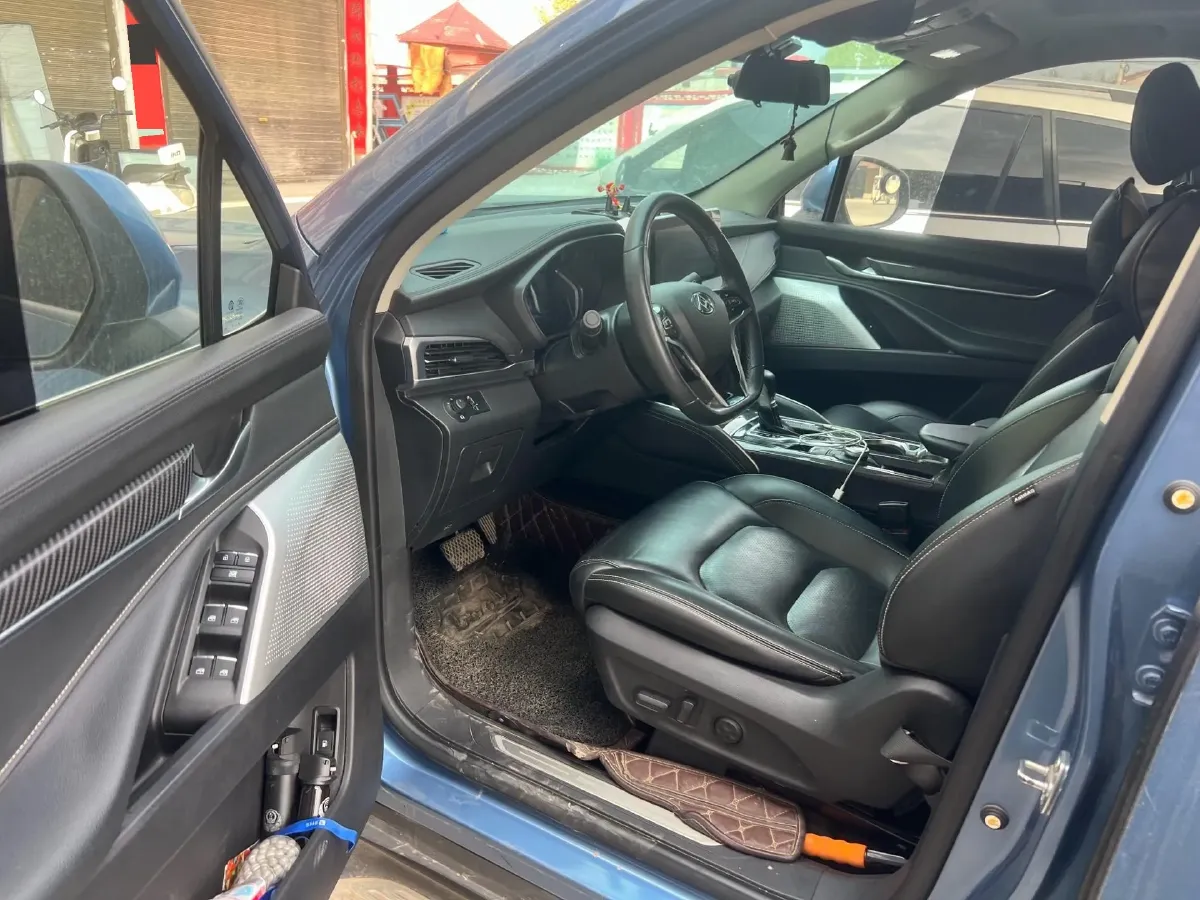 2017 MAXUS D90 2.0T 224HP L4 6AT,autocango,china used car exporter,china ev exporter,chinese used car exporter,chinese used ev exporter