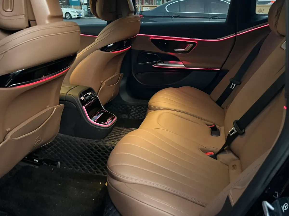 2024 Mercedes-Benz E Class 2.0T 204HP L4 9AT,autocango,china used car exporter,china ev exporter,chinese used car exporter,chinese used ev exporter