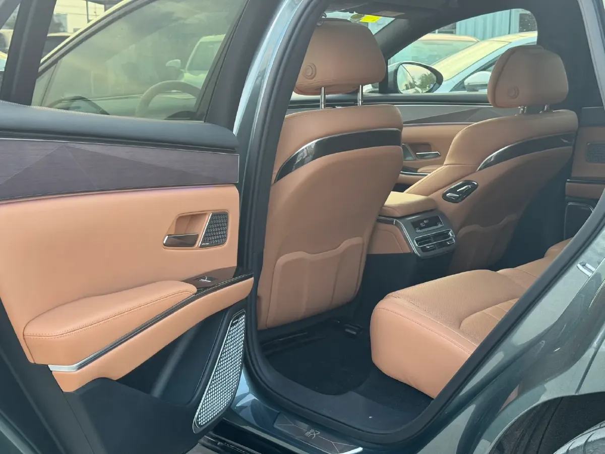 2025 BYD HanL 1.5T 156HP L4 E-CVT PHEV,autocango,china used car exporter,china ev exporter,chinese used car exporter,chinese used ev exporter