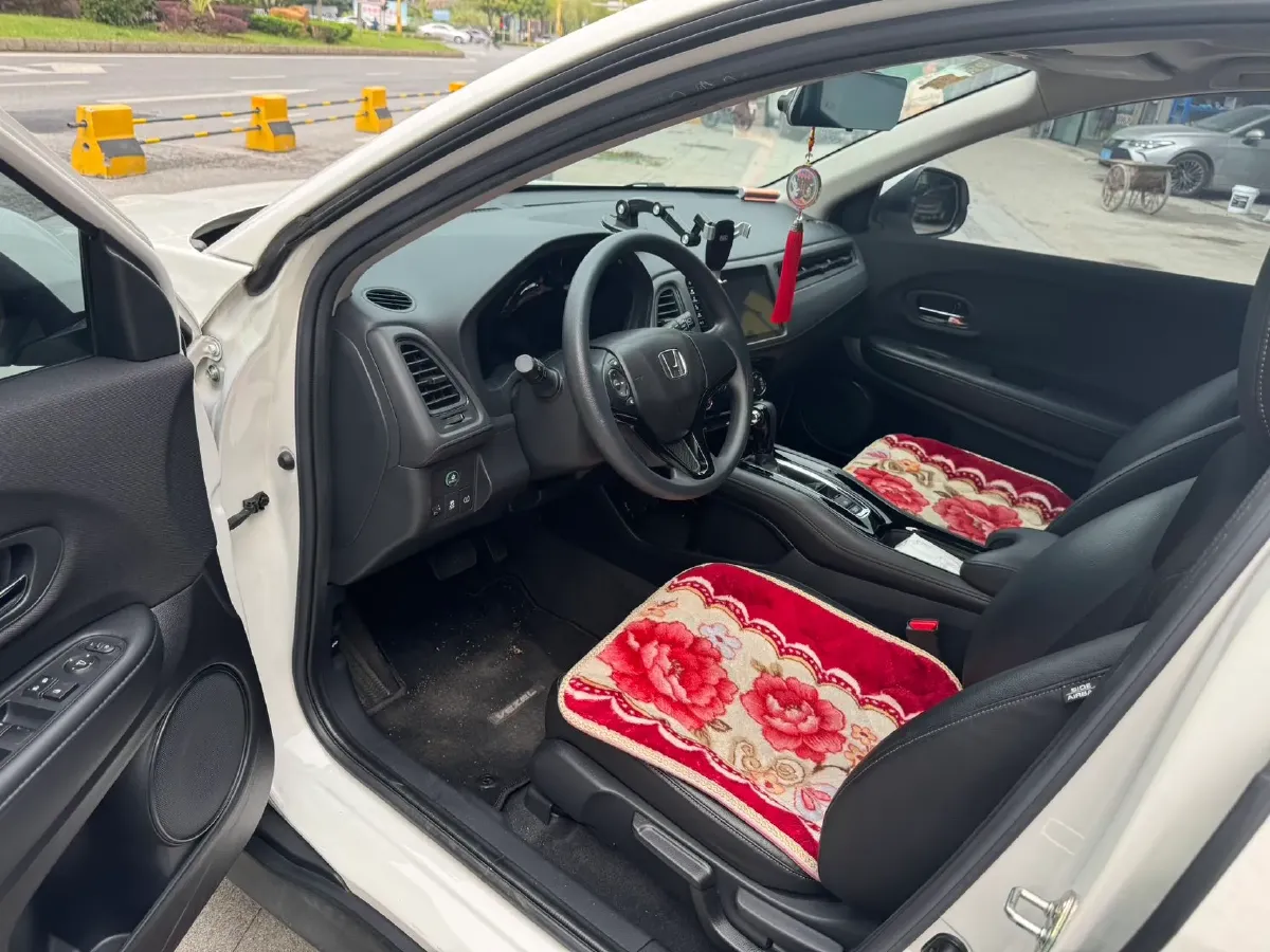 2022 Honda Vezel 1.5L 131HP L4 CVT,autocango,china used car exporter,china ev exporter,chinese used car exporter,chinese used ev exporter