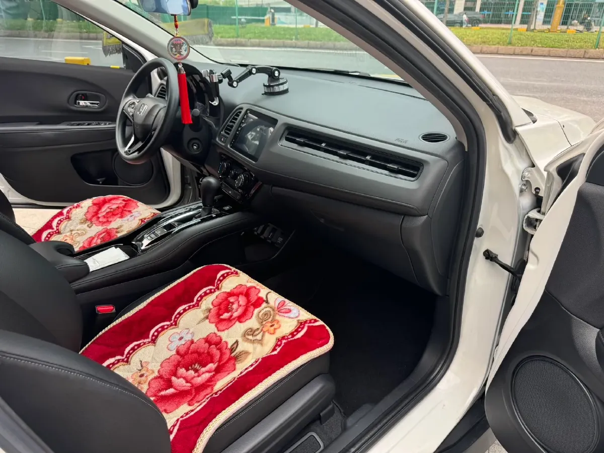 2022 Honda Vezel 1.5L 131HP L4 CVT,autocango,china used car exporter,china ev exporter,chinese used car exporter,chinese used ev exporter