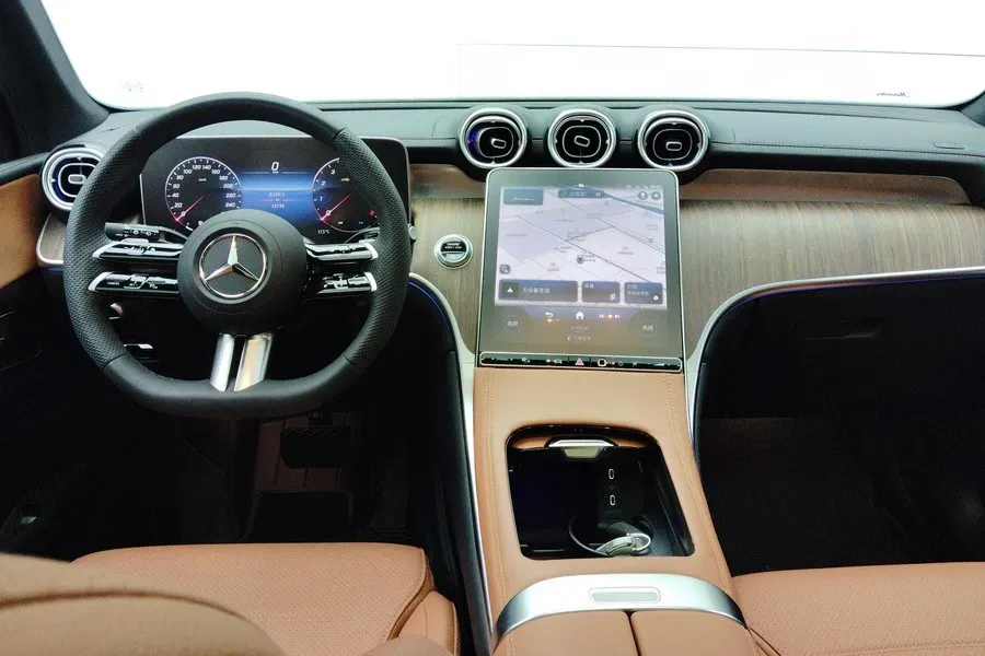 2024 Mercedes-Benz GLC Class 2.0T 258HP L4 9AT,autocango,china used car exporter,china ev exporter,chinese used car exporter,chinese used ev exporter