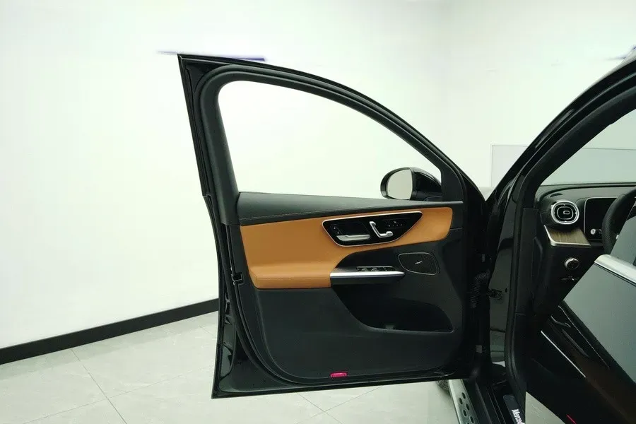 2024 Mercedes-Benz GLC Class 2.0T 258HP L4 9AT,autocango,china used car exporter,china ev exporter,chinese used car exporter,chinese used ev exporter