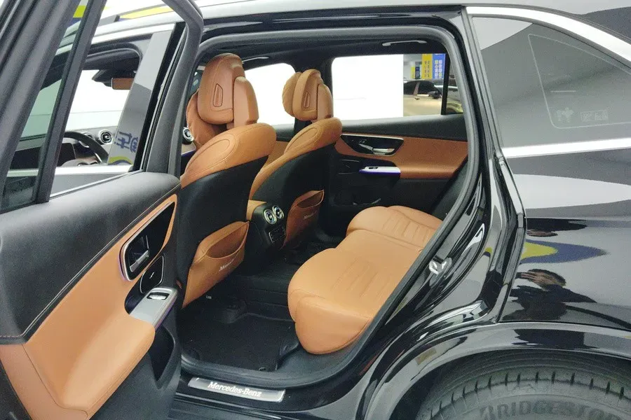 2024 Mercedes-Benz GLC Class 2.0T 258HP L4 9AT,autocango,china used car exporter,china ev exporter,chinese used car exporter,chinese used ev exporter