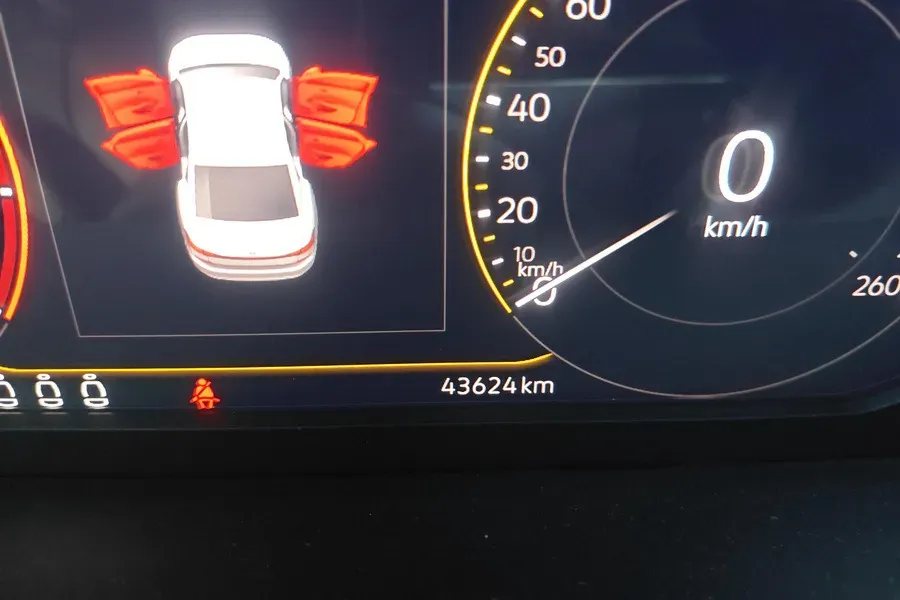 2023 Volkswagen Passat 2.0T 186HP L4 7DCT,autocango,china used car exporter,china ev exporter,chinese used car exporter,chinese used ev exporter