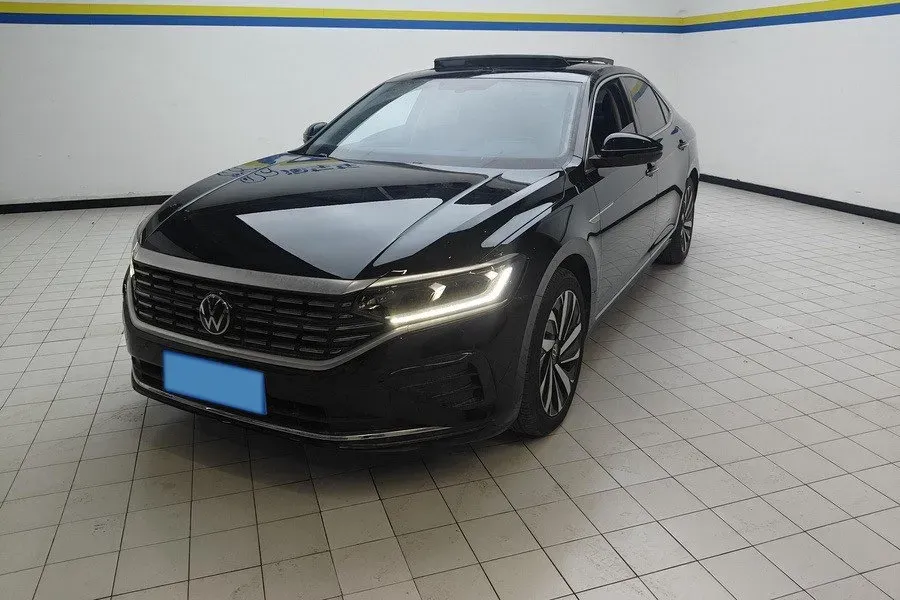2023 Volkswagen Passat 2.0T 186HP L4 7DCT,autocango,china used car exporter,china ev exporter,chinese used car exporter,chinese used ev exporter