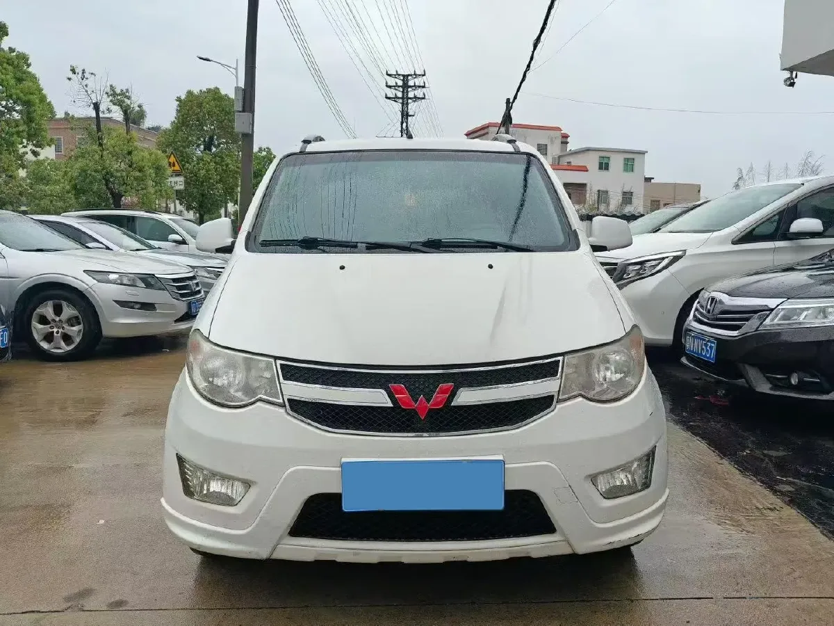 2018 WuLing HongGuang 1.5L 105HP L4 5MT,autocango,china used car exporter,china ev exporter,chinese used car exporter,chinese used ev exporter