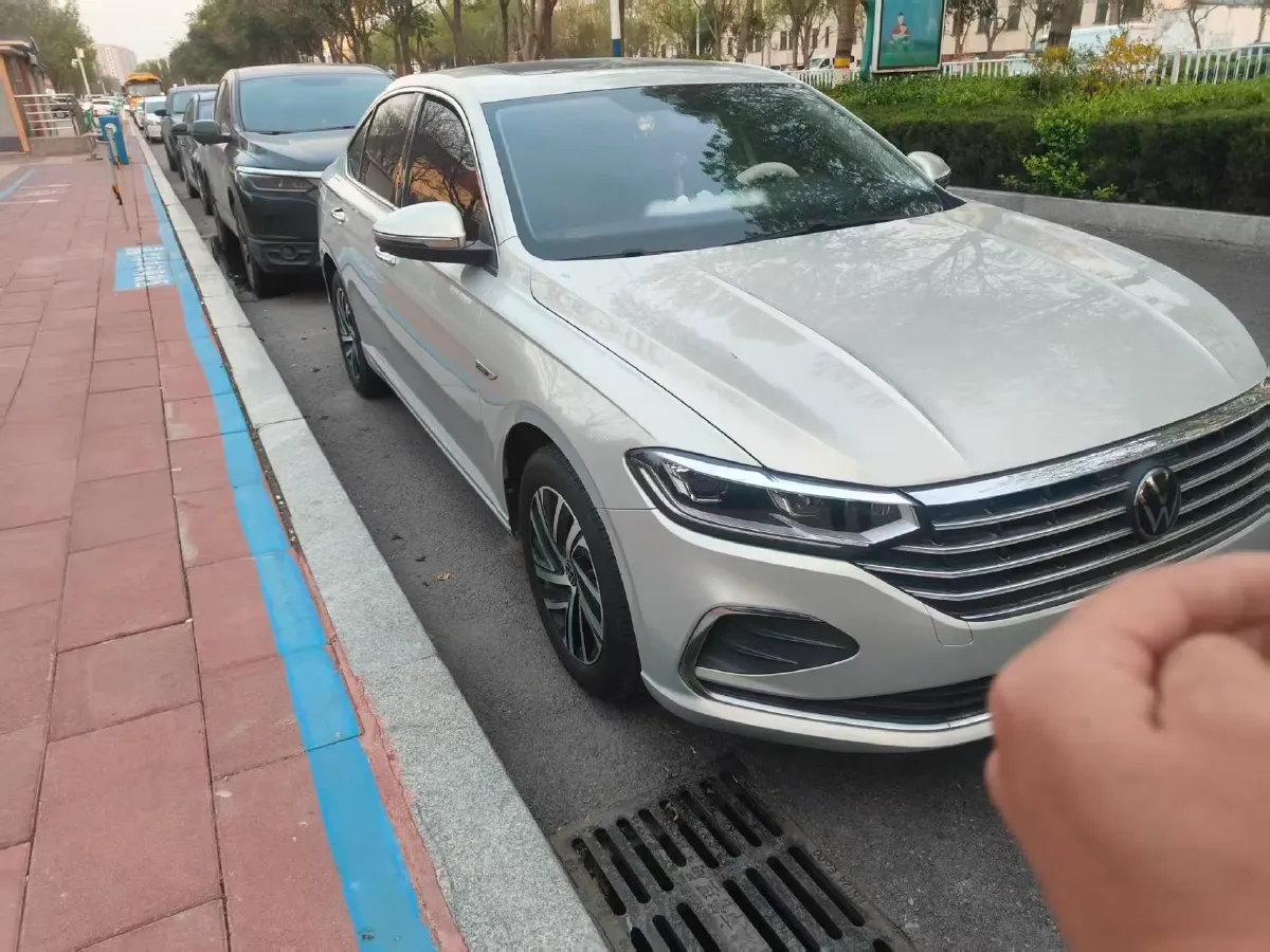 2023 Volkswagen Lavida 1.5T 160HP L4 7DCT,autocango,china used car exporter,china ev exporter,chinese used car exporter,chinese used ev exporter