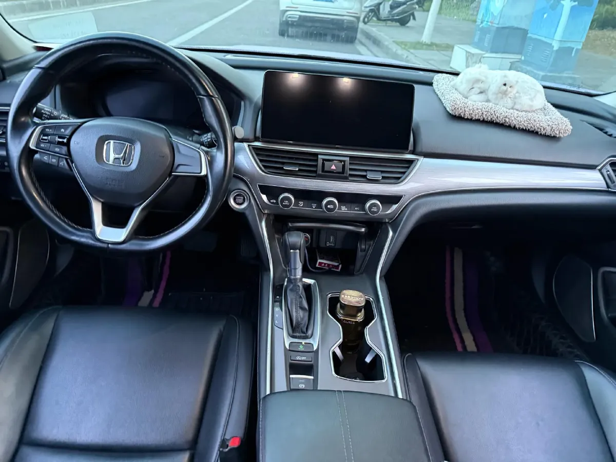 2022 Honda Accord 1.5T 194HP L4 CVT,autocango,china used car exporter,china ev exporter,chinese used car exporter,chinese used ev exporter