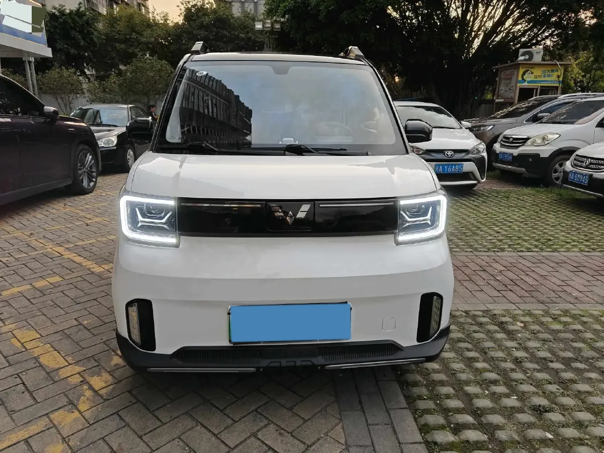 2022 WuLing HongGuang MINI EV BEV 26.5KWH,autocango,china used car exporter,china ev exporter,chinese used car exporter,chinese used ev exporter