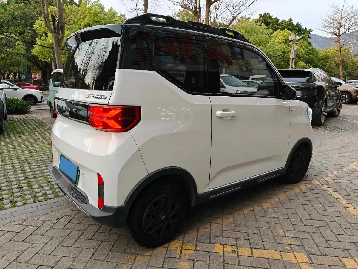 2022 WuLing HongGuang MINI EV BEV 26.5KWH,autocango,china used car exporter,china ev exporter,chinese used car exporter,chinese used ev exporter