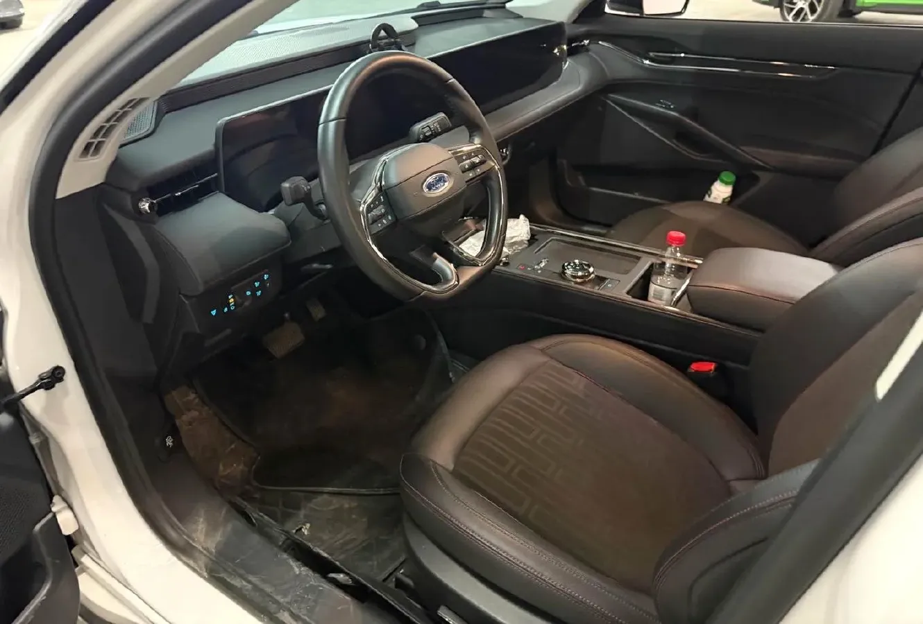 2023 Ford Mondeo 2.0T 254HP L4 8AT,autocango,china used car exporter,china ev exporter,chinese used car exporter,chinese used ev exporter