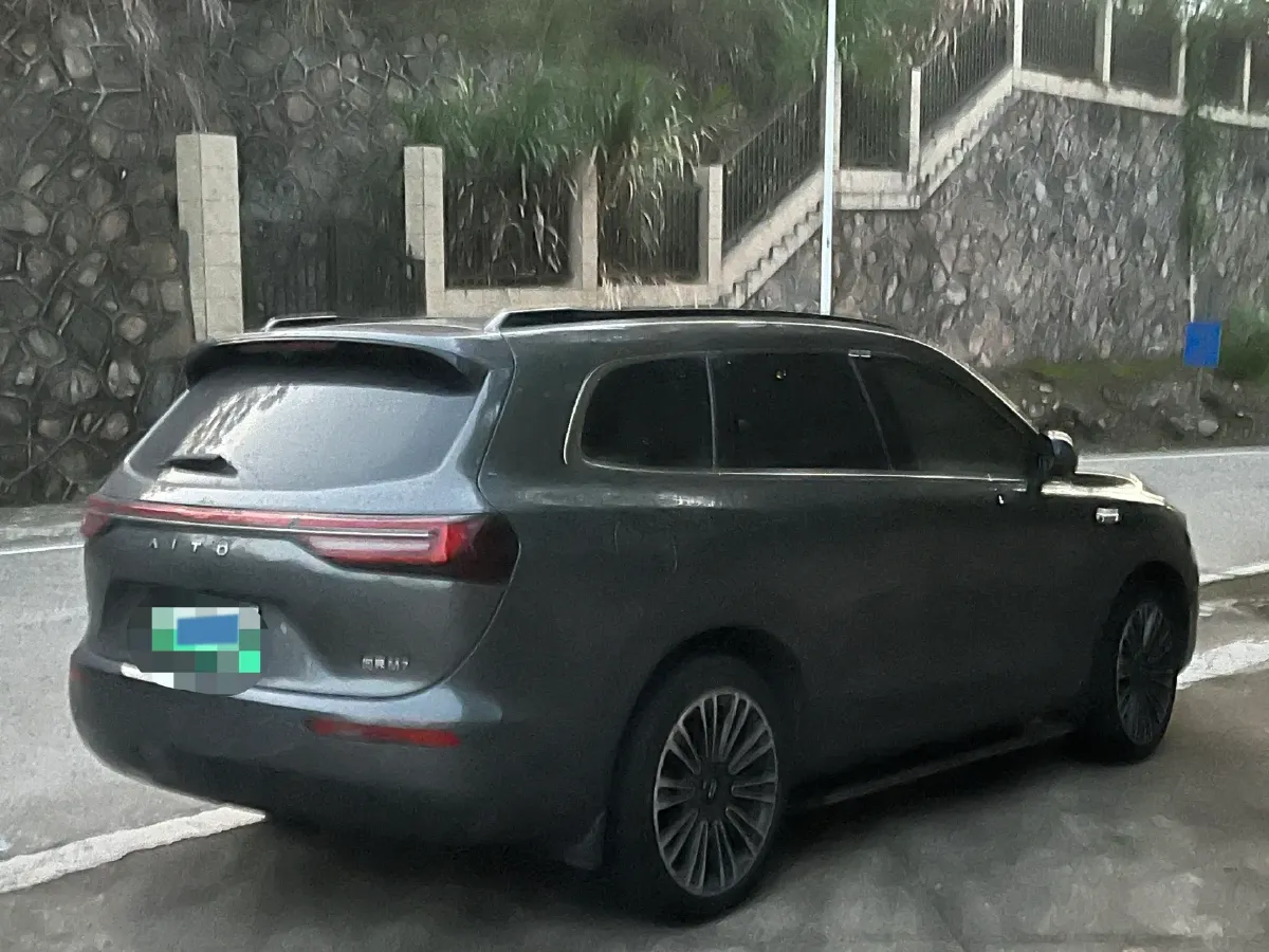 2024 AITO AITO M7 1.5T 152HP L4 REEV 40KWH,autocango,china used car exporter,china ev exporter,chinese used car exporter,chinese used ev exporter