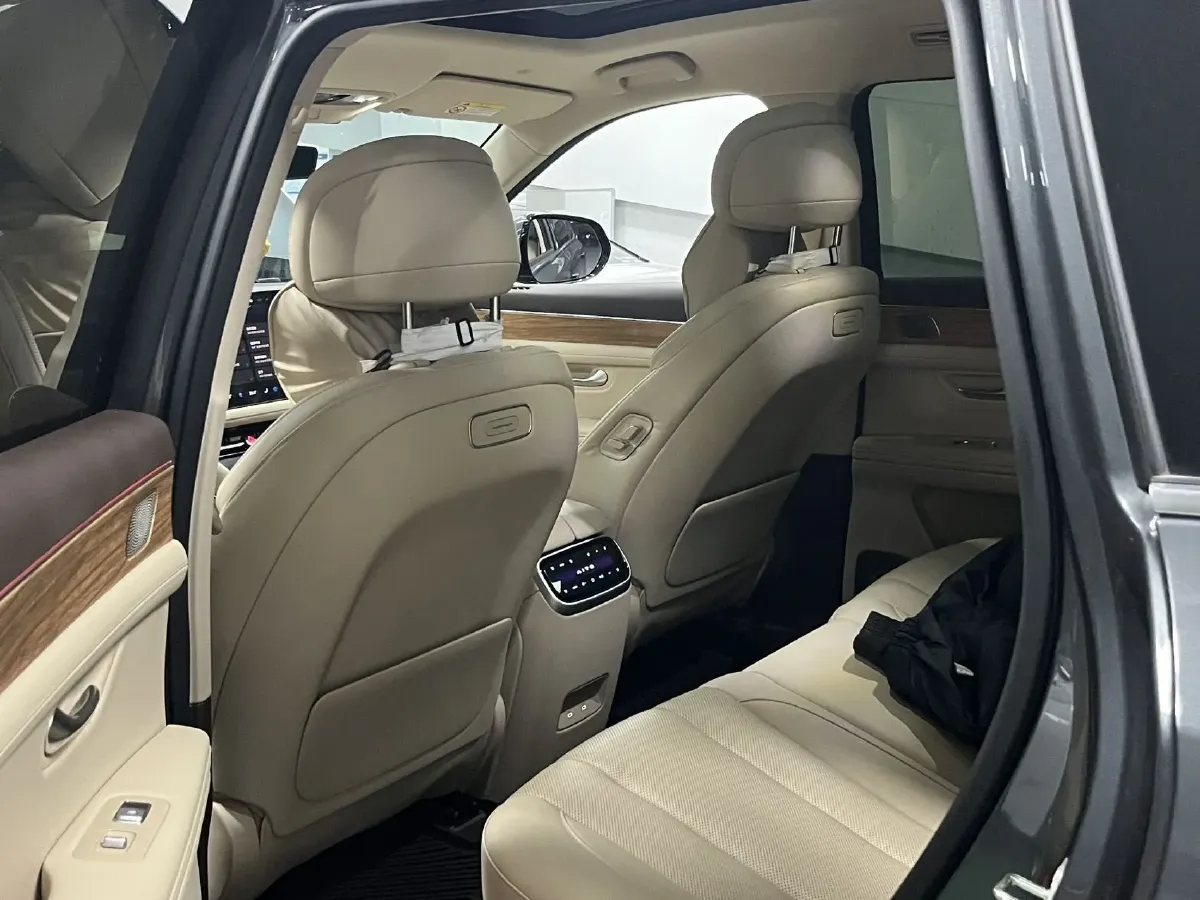 2024 AITO AITO M7 1.5T 152HP L4 REEV 40KWH,autocango,china used car exporter,china ev exporter,chinese used car exporter,chinese used ev exporter