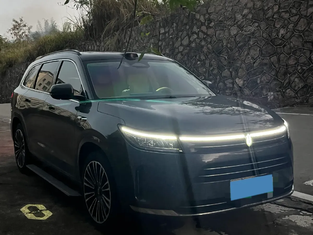 2024 AITO AITO M7 1.5T 152HP L4 REEV 40KWH,autocango,china used car exporter,china ev exporter,chinese used car exporter,chinese used ev exporter