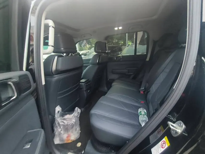 2023 FangChengBao Bao 5 1.5T 194HP L4 E-CVT PHEV 31.8KWH,autocango,china used car exporter,china ev exporter,chinese used car exporter,chinese used ev exporter