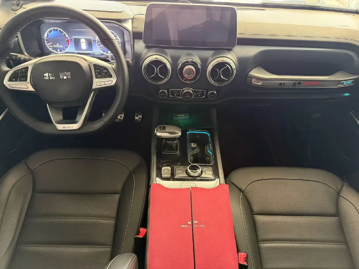 2021 Beijing BJ40 2.0T 224HP L4 8AT,autocango,china used car exporter,china ev exporter,chinese used car exporter,chinese used ev exporter