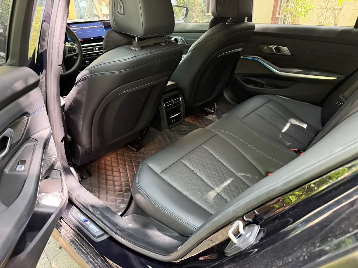 2024 BMW 3 Series 2.0T 245HP L4 8AT,autocango,china used car exporter,china ev exporter,chinese used car exporter,chinese used ev exporter