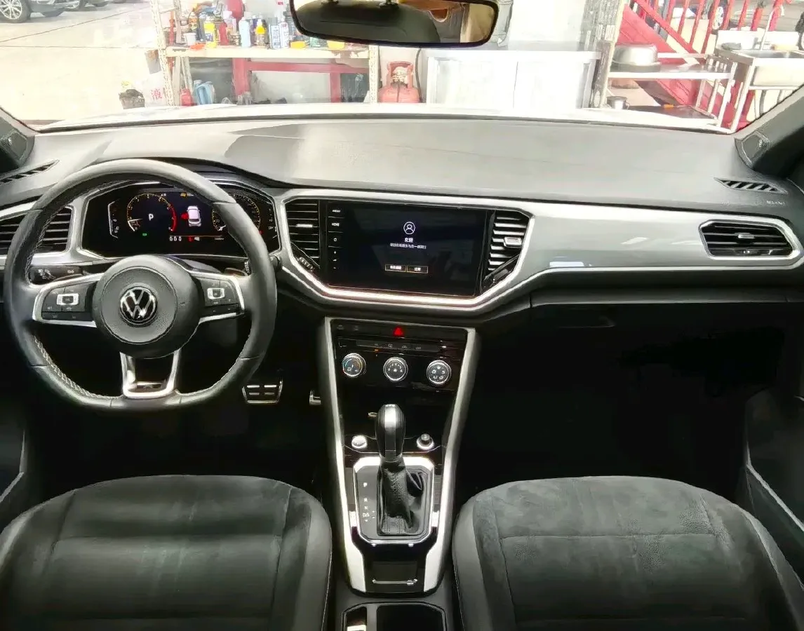 2022 Volkswagen T-Roc 1.4T 150HP L4 7DCT,autocango,china used car exporter,china ev exporter,chinese used car exporter,chinese used ev exporter