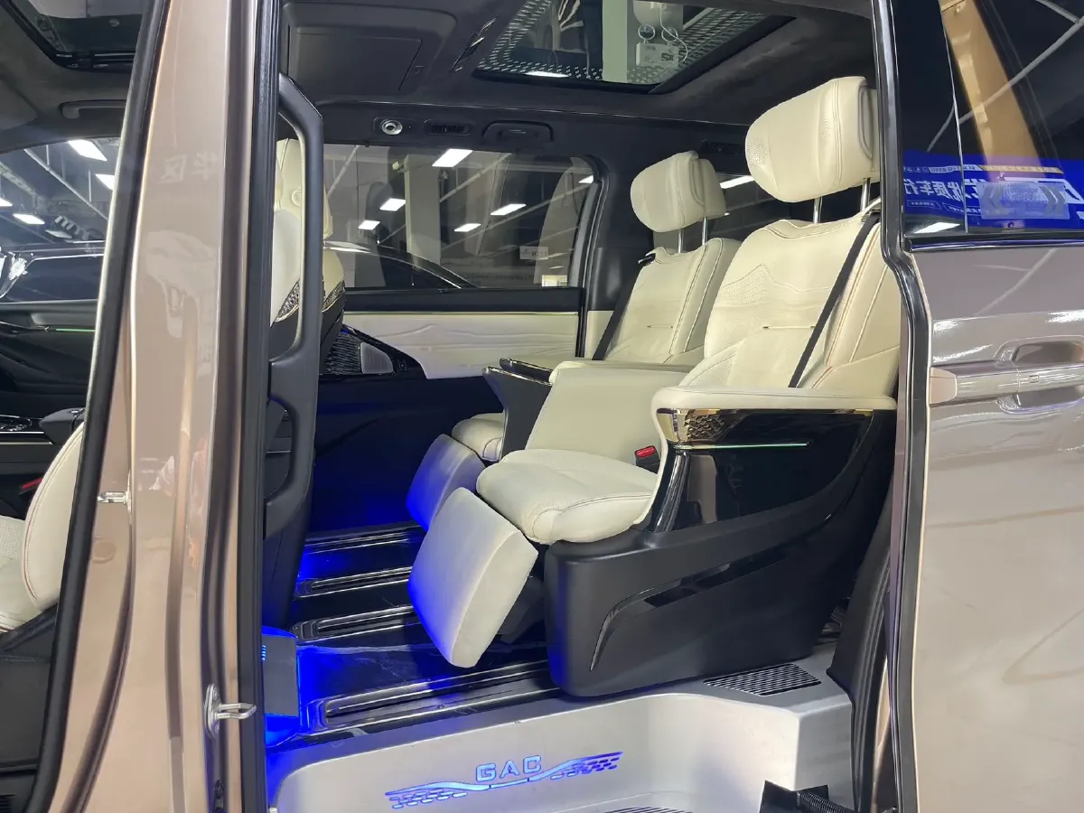 2023 GAC Trumpchi M8 2.0T 190HP L4 E-CVT Hybrid,autocango,china used car exporter,china ev exporter,chinese used car exporter,chinese used ev exporter