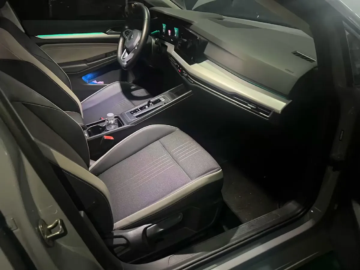 2021 Volkswagen Golf 1.4T 150HP L4 7DCT,autocango,china used car exporter,china ev exporter,chinese used car exporter,chinese used ev exporter