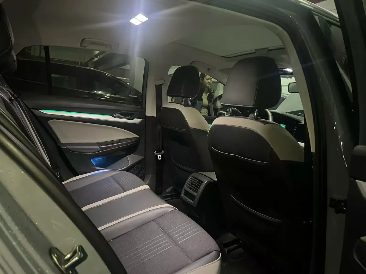 2021 Volkswagen Golf 1.4T 150HP L4 7DCT,autocango,china used car exporter,china ev exporter,chinese used car exporter,chinese used ev exporter