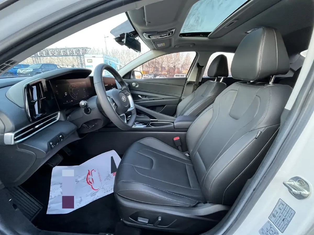 2021 Hyundai Elantra 1.5L 115HP L4 CVT,autocango,china used car exporter,china ev exporter,chinese used car exporter,chinese used ev exporter