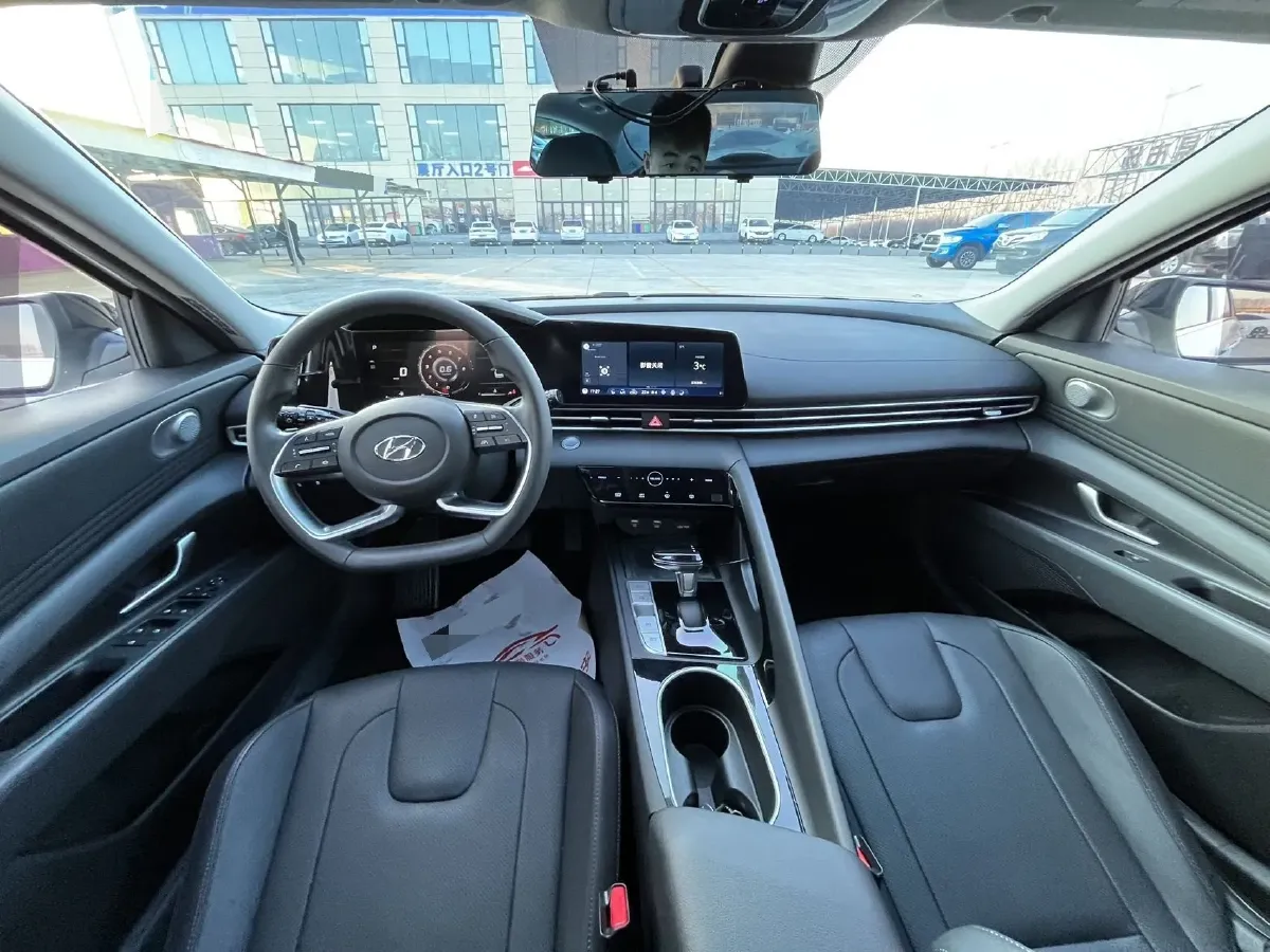 2021 Hyundai Elantra 1.5L 115HP L4 CVT,autocango,china used car exporter,china ev exporter,chinese used car exporter,chinese used ev exporter