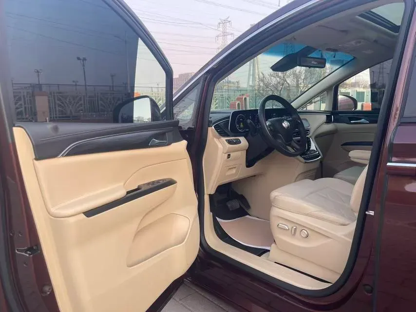 2022 Buick GL8 2.0T 237HP L4 9AT,autocango,china used car exporter,china ev exporter,chinese used car exporter,chinese used ev exporter