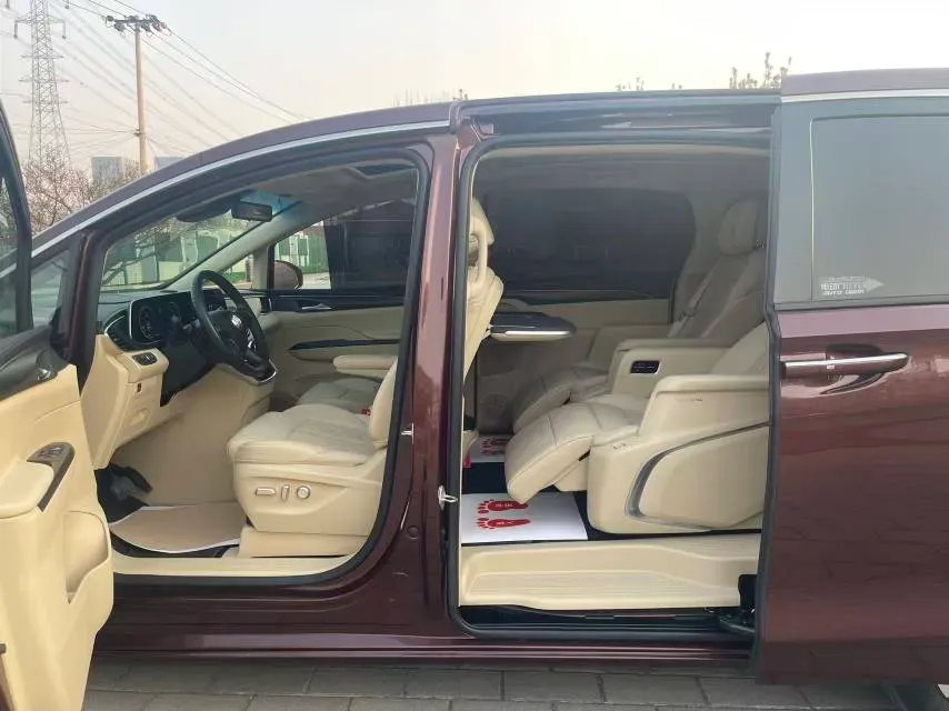 2022 Buick GL8 2.0T 237HP L4 9AT,autocango,china used car exporter,china ev exporter,chinese used car exporter,chinese used ev exporter