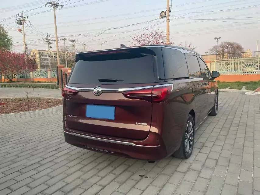 2022 Buick GL8 2.0T 237HP L4 9AT,autocango,china used car exporter,china ev exporter,chinese used car exporter,chinese used ev exporter