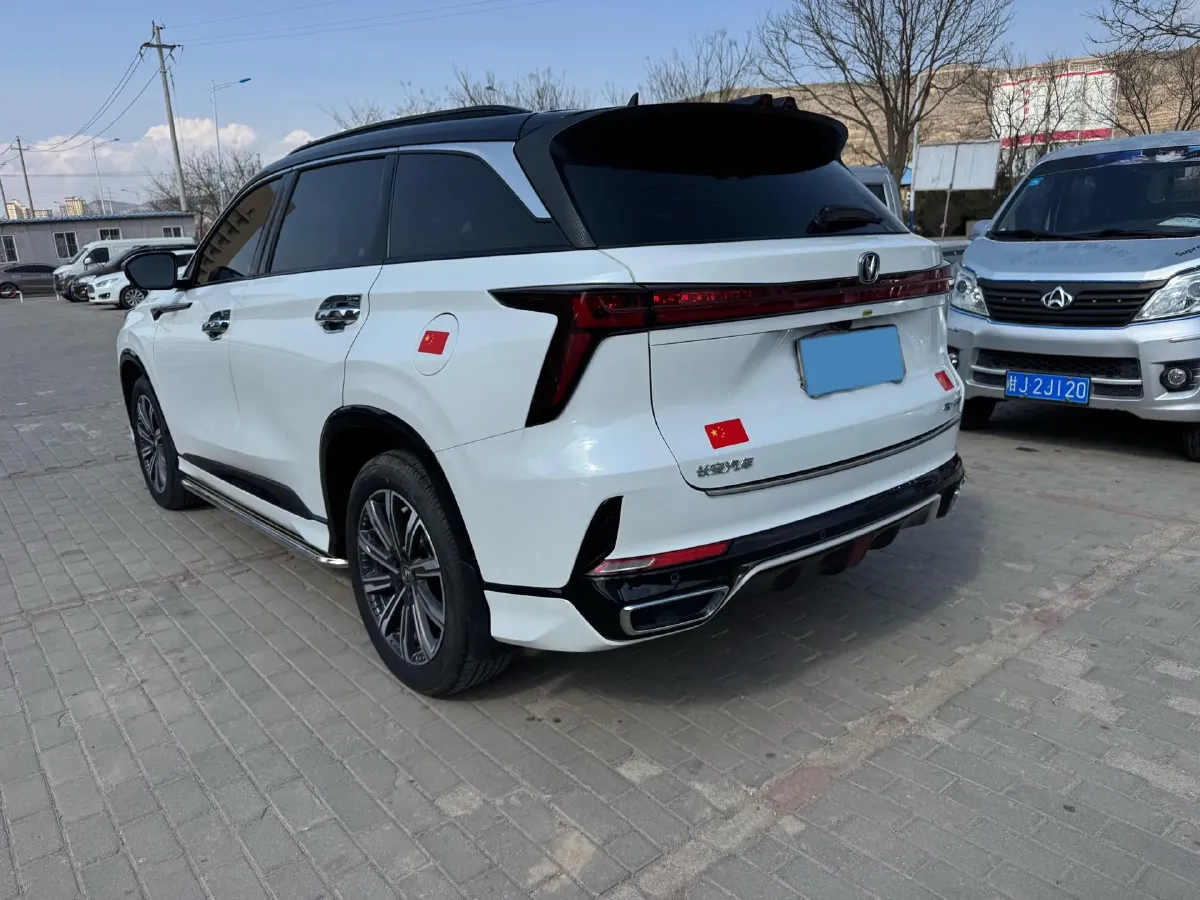 2023 ChangAn CS75 Plus 1.5T 188HP L4 8AT,autocango,china used car exporter,china ev exporter,chinese used car exporter,chinese used ev exporter